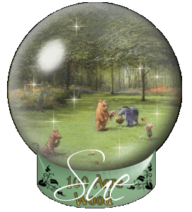 Classic Pooh in 100 Acre Wood Snowglobe (animated)- Sue