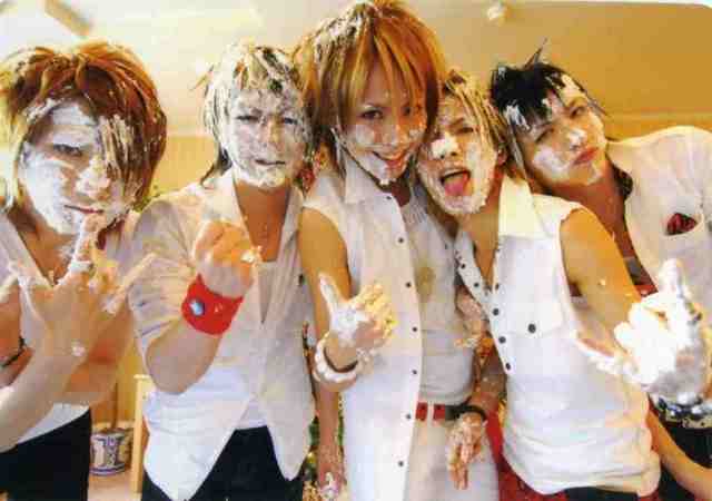 alice nine.
